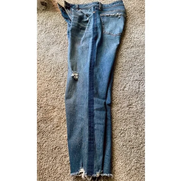 •Sold on Mercari•Abercrombie Simone High Rise Ankle Jeans 29 - Picture 4 of 7